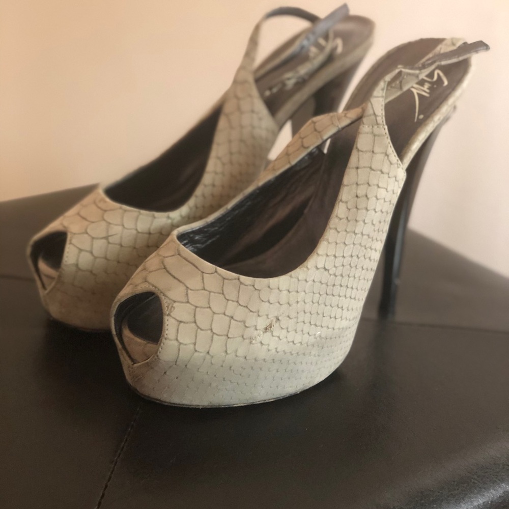 Giuseppe Zanotti Python Embossed Leather Heels - image 1